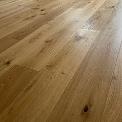 Becco_podlaha_Dub_prirodni